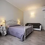 La Petite Maison