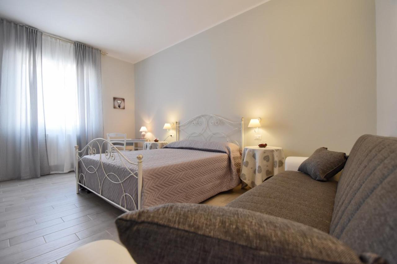 La Petite Maison Bed & Breakfast *